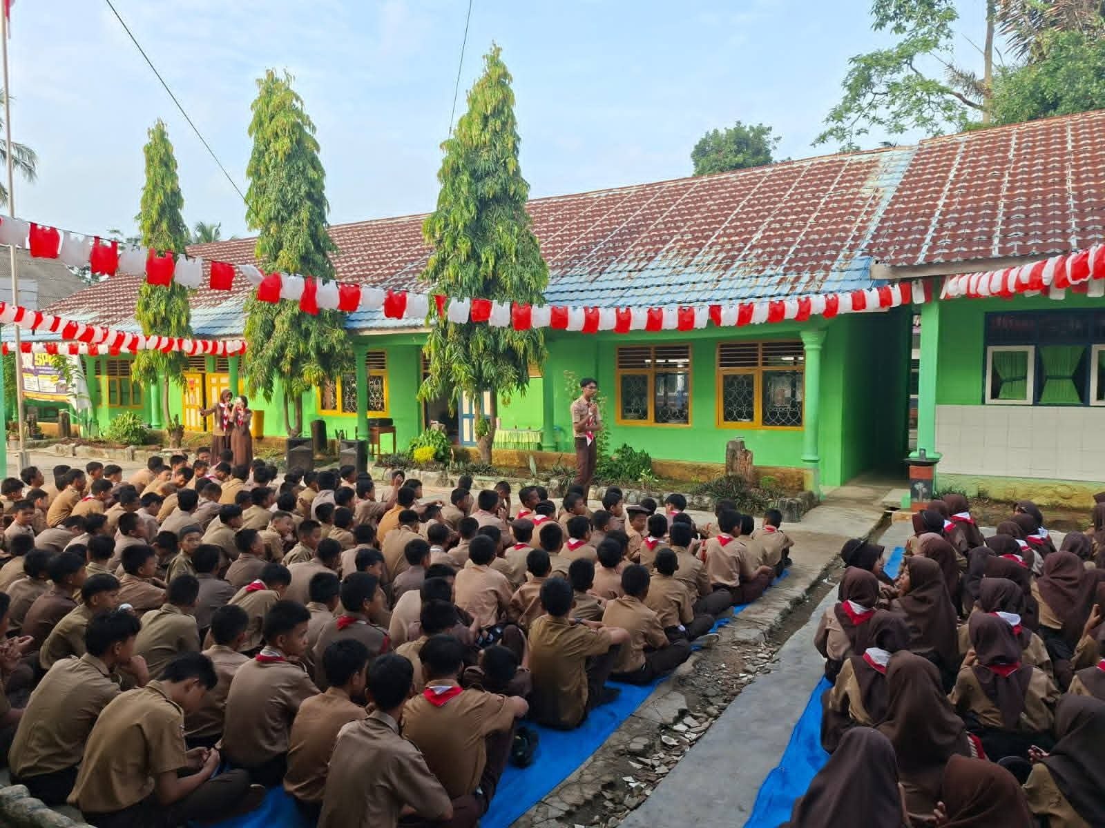 Perkumpulan anggota Pramuka 